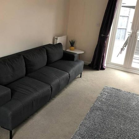 טיפטון Dudley House **Staycation & Contractors** Sleeps 7 מראה חיצוני תמונה